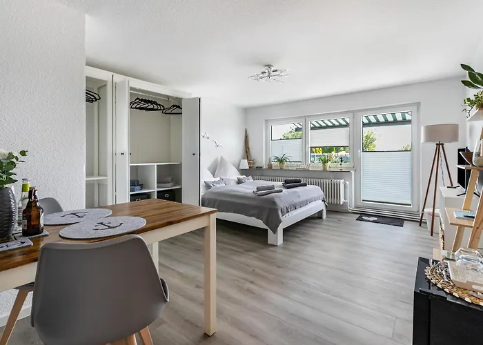 Watt\'N Room